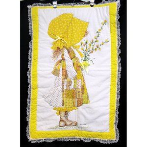 Vtg 70s 80s Holly Hobbie 25 x 39 Baby Quilt Blanket Prairie Cottage Girl Yellow
